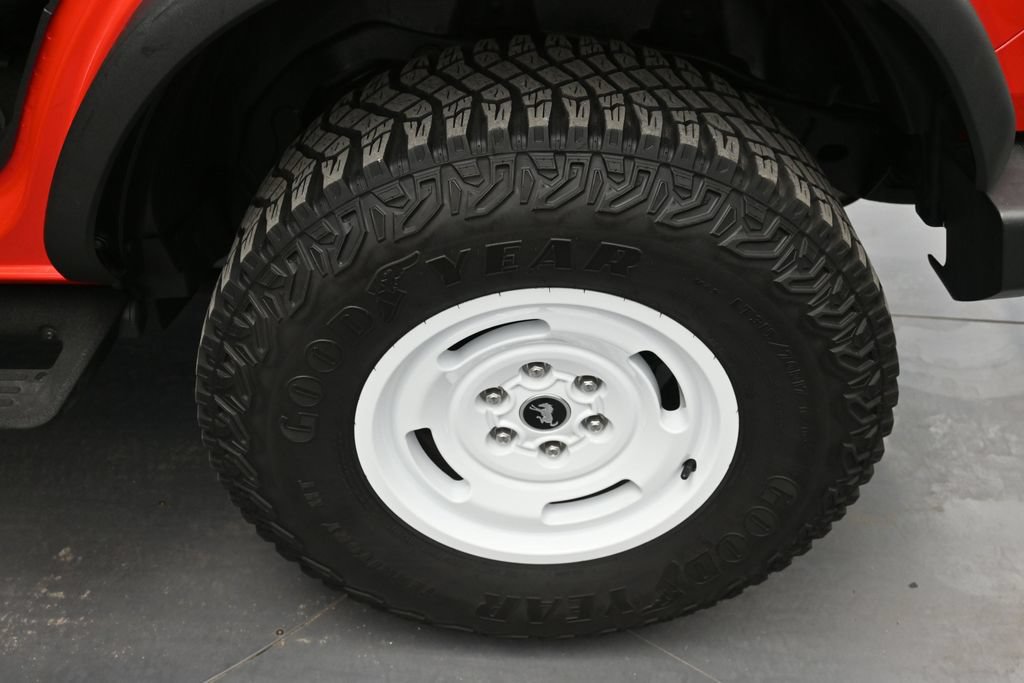 Certified 2023 Ford Bronco Heritage Edition AWD/4WD image 28