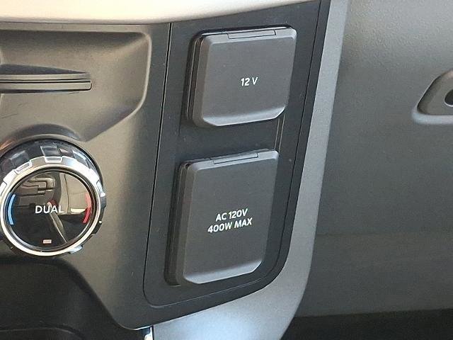 Certified 2022 Ford F150 XLT w/ Equipment Group 302A High image 27