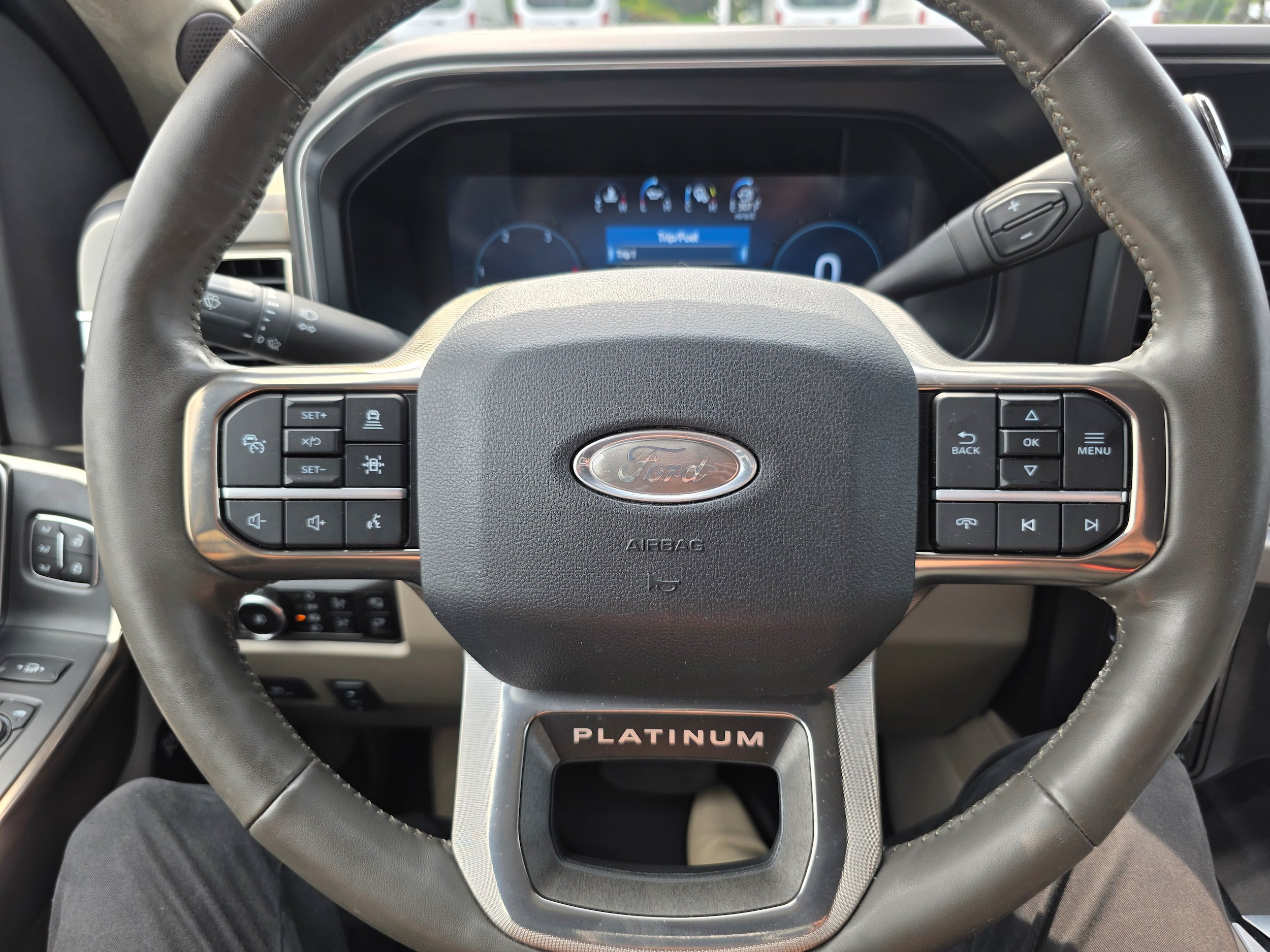 Certified 2026 Ford F250 Platinum w/ Platinum Plus Package AWD/4WD image 15
