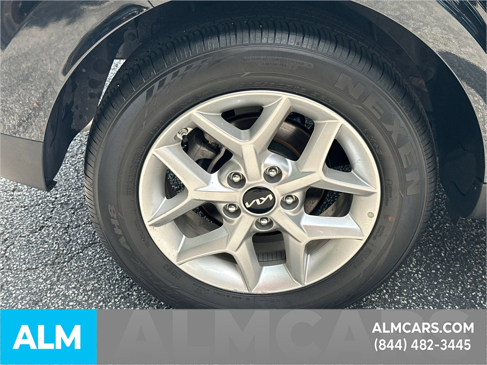 Used 2025 Kia Soul LX w/ LX Technology Package FWD image 20