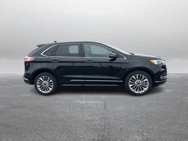 Certified 2020 Ford Edge Titanium w/ Equipment Group 301A AWD/4WD image 6
