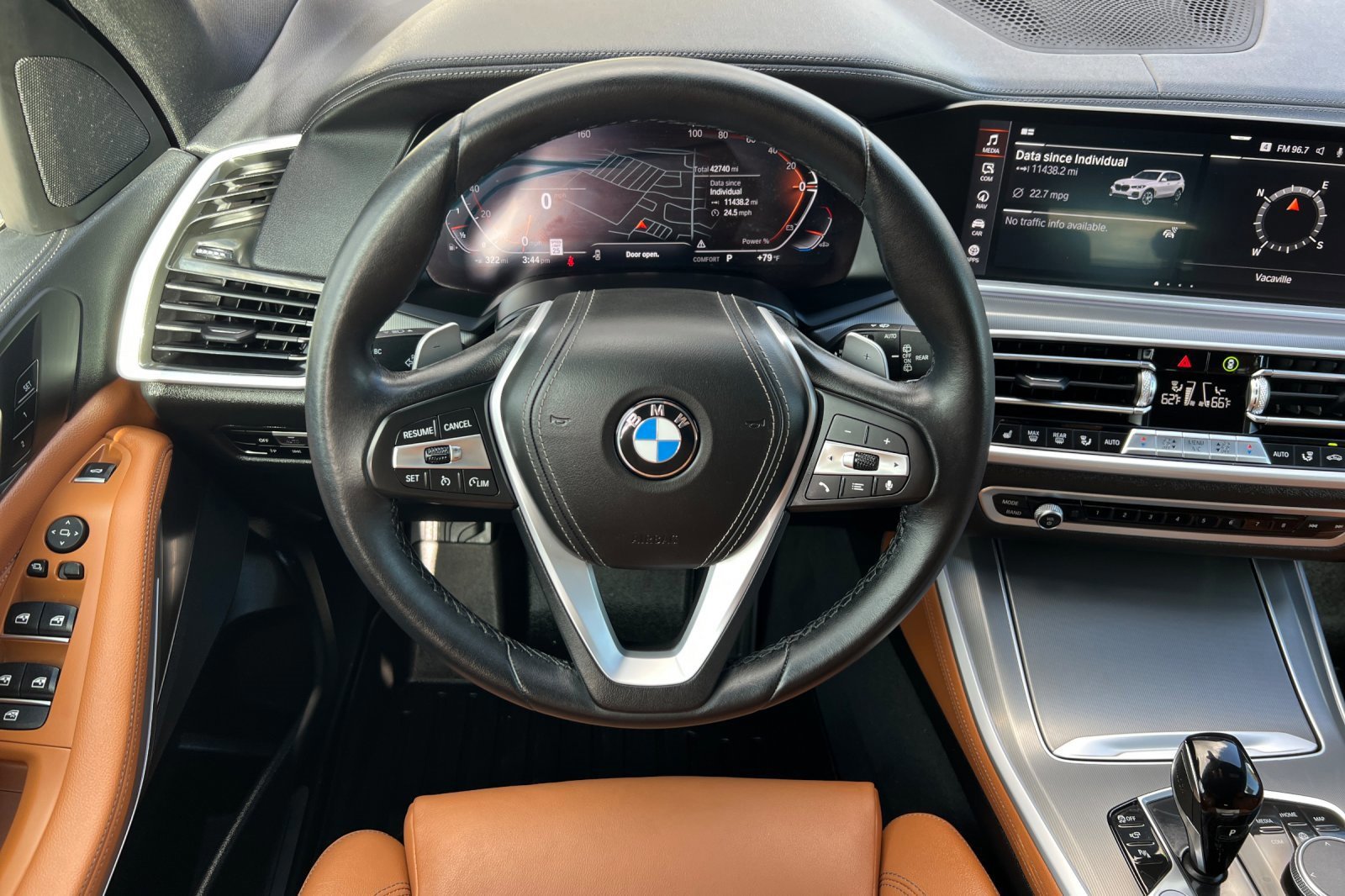 Used 2022 BMW X5 xDrive40i w/ Parking Assistance Package image 15