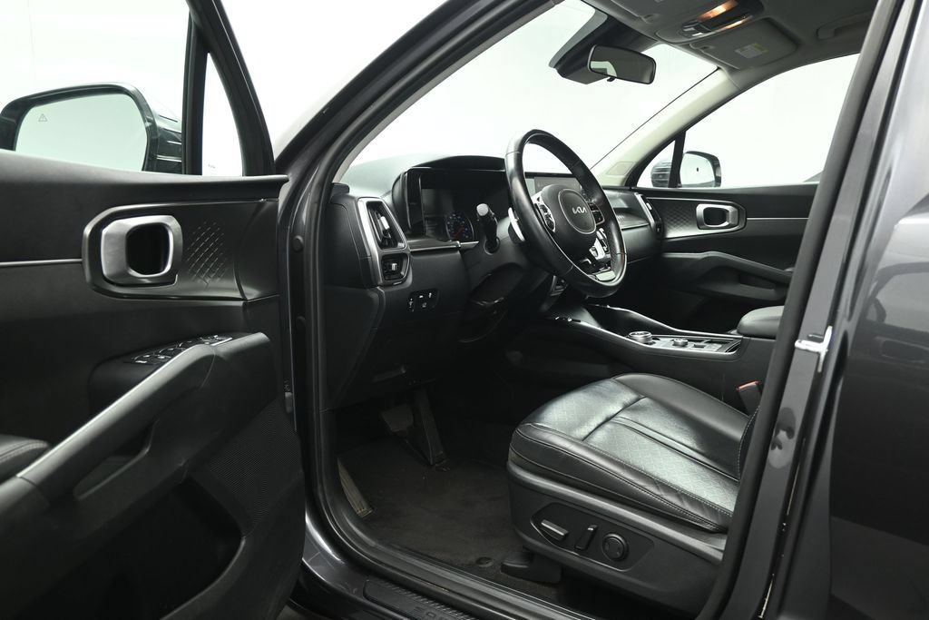 Used 2022 Kia Sorento EX FWD image 7