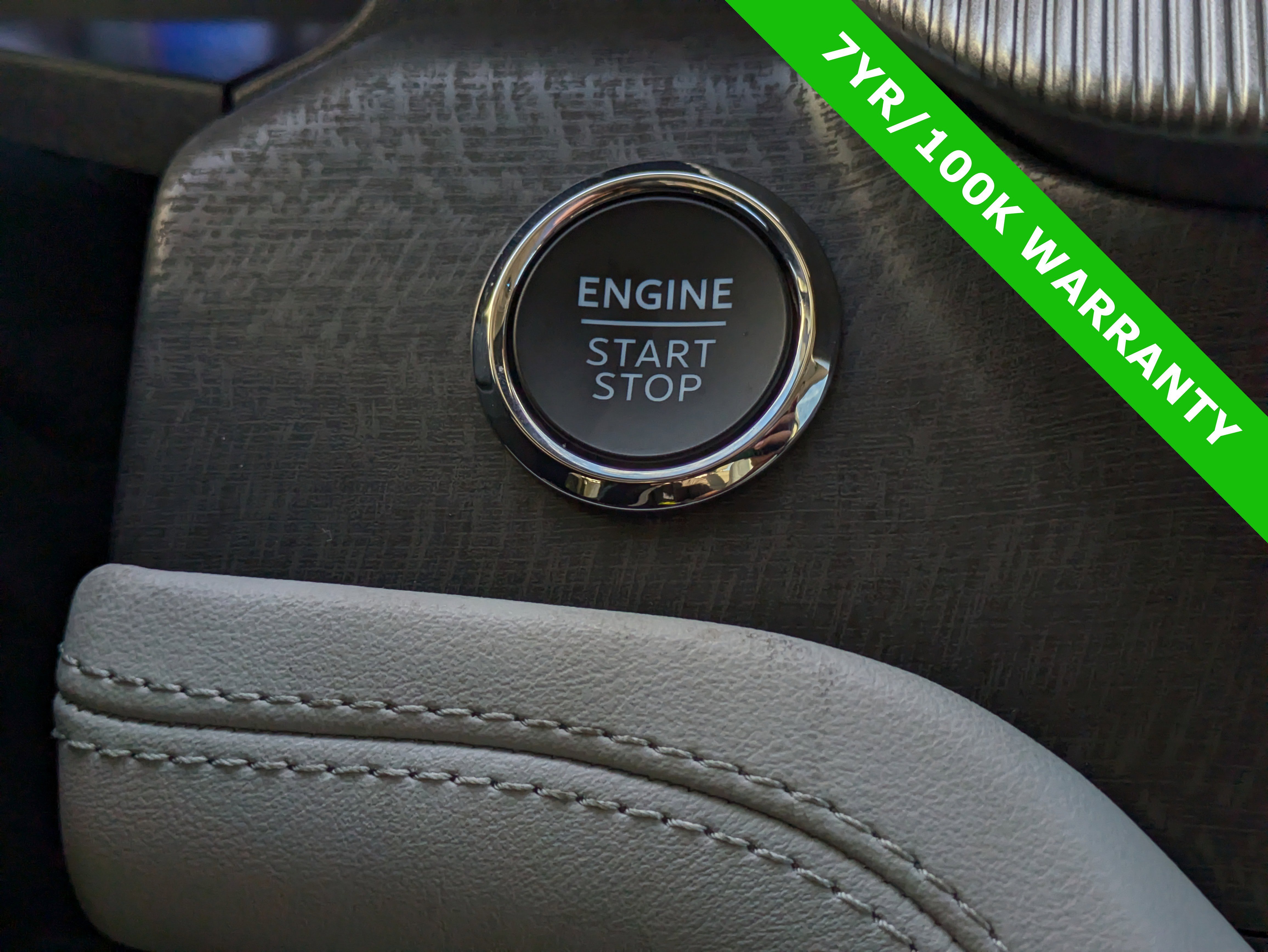 Certified 2025 Ford Explorer Platinum w/ Ultimate Package image 36