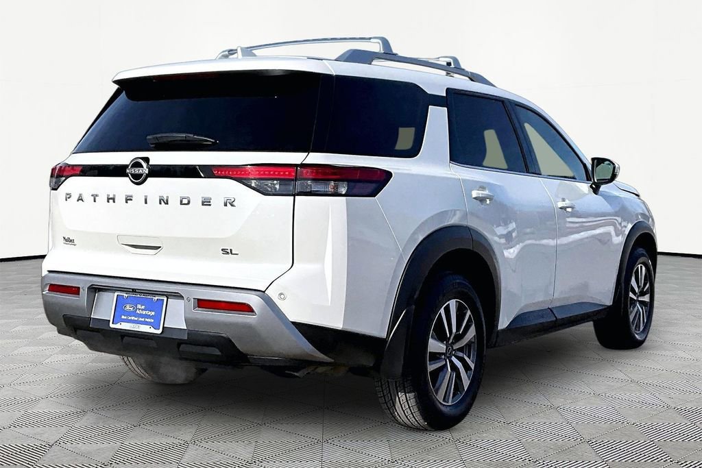 Used 2024 Nissan Pathfinder SL FWD image 4