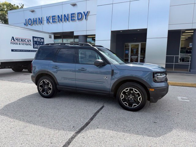 Certified 2025 Ford Bronco Sport Outer Banks w/ Outer Banks Tech Package+ AWD/4WD image 17