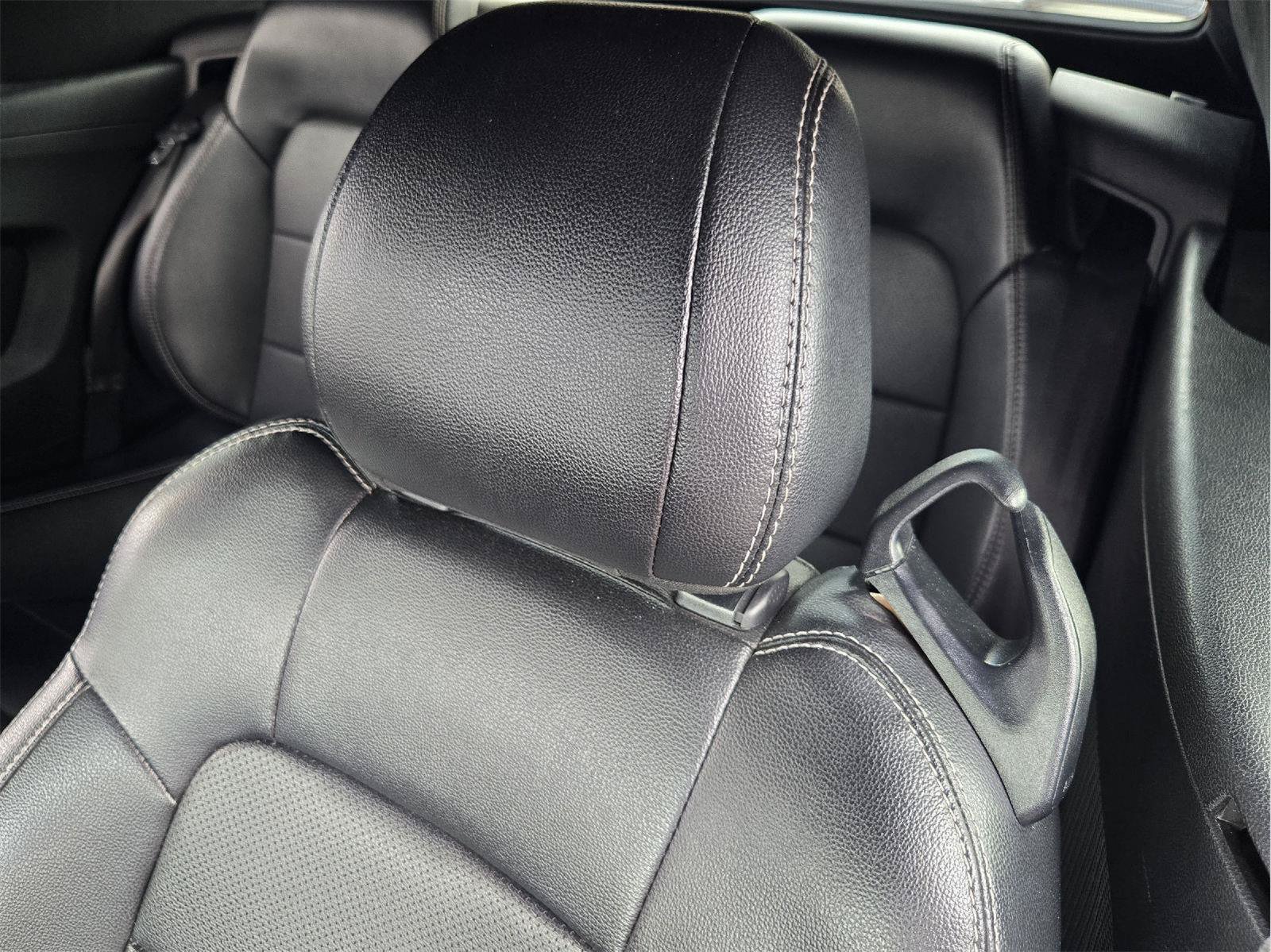 Certified 2022 Ford Mustang Premium RWD image 23