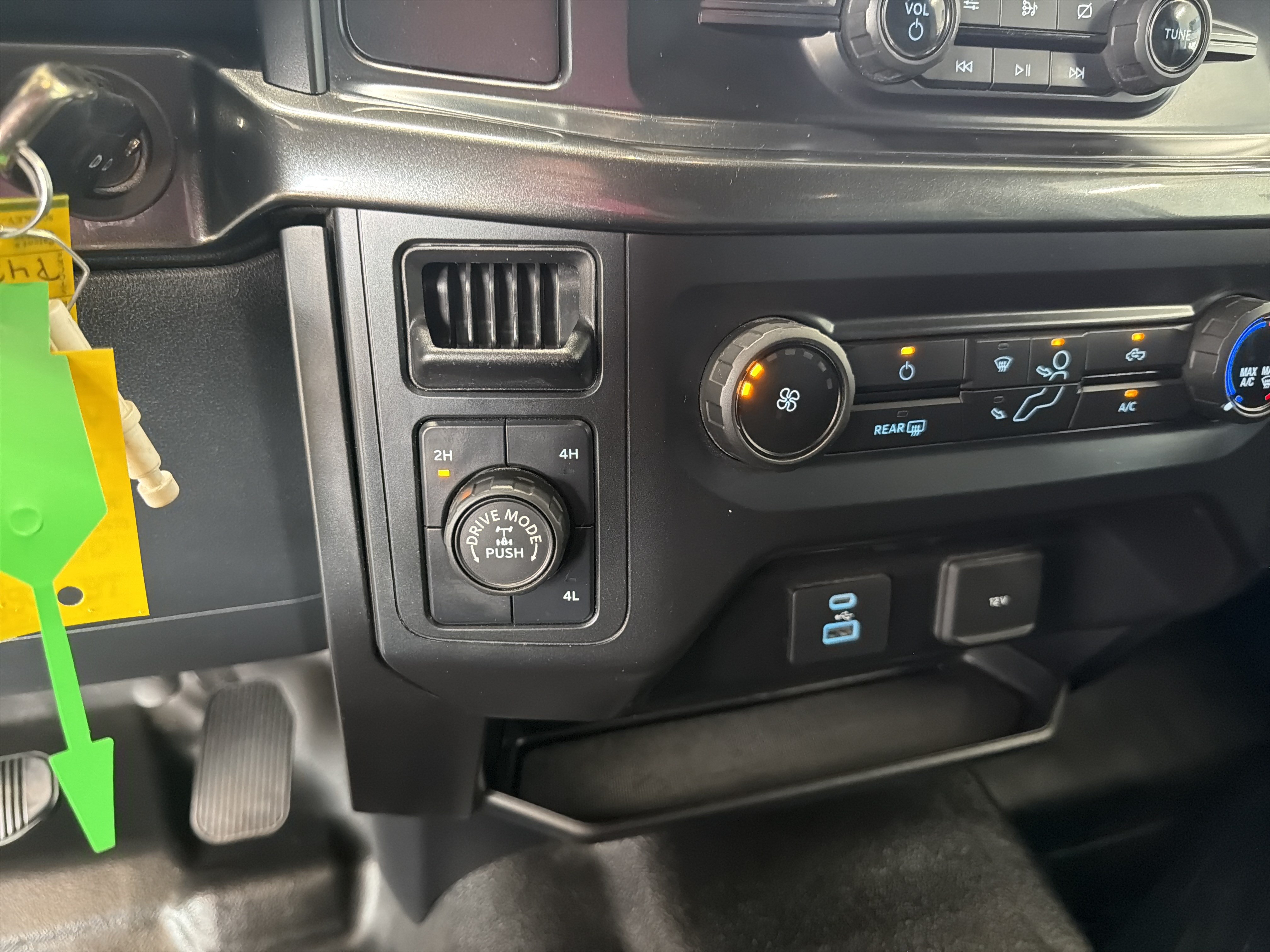 Certified 2021 Ford F150 XL w/ STX Appearance Package AWD/4WD image 42