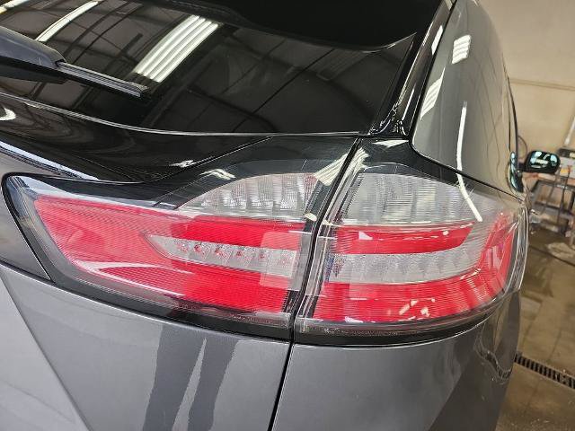 Certified 2022 Ford Edge Titanium AWD/4WD image 32