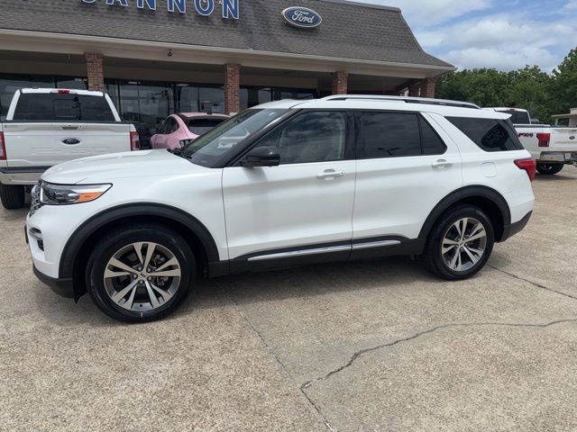 Certified 2020 Ford Explorer Platinum w/ Premium Technology Package