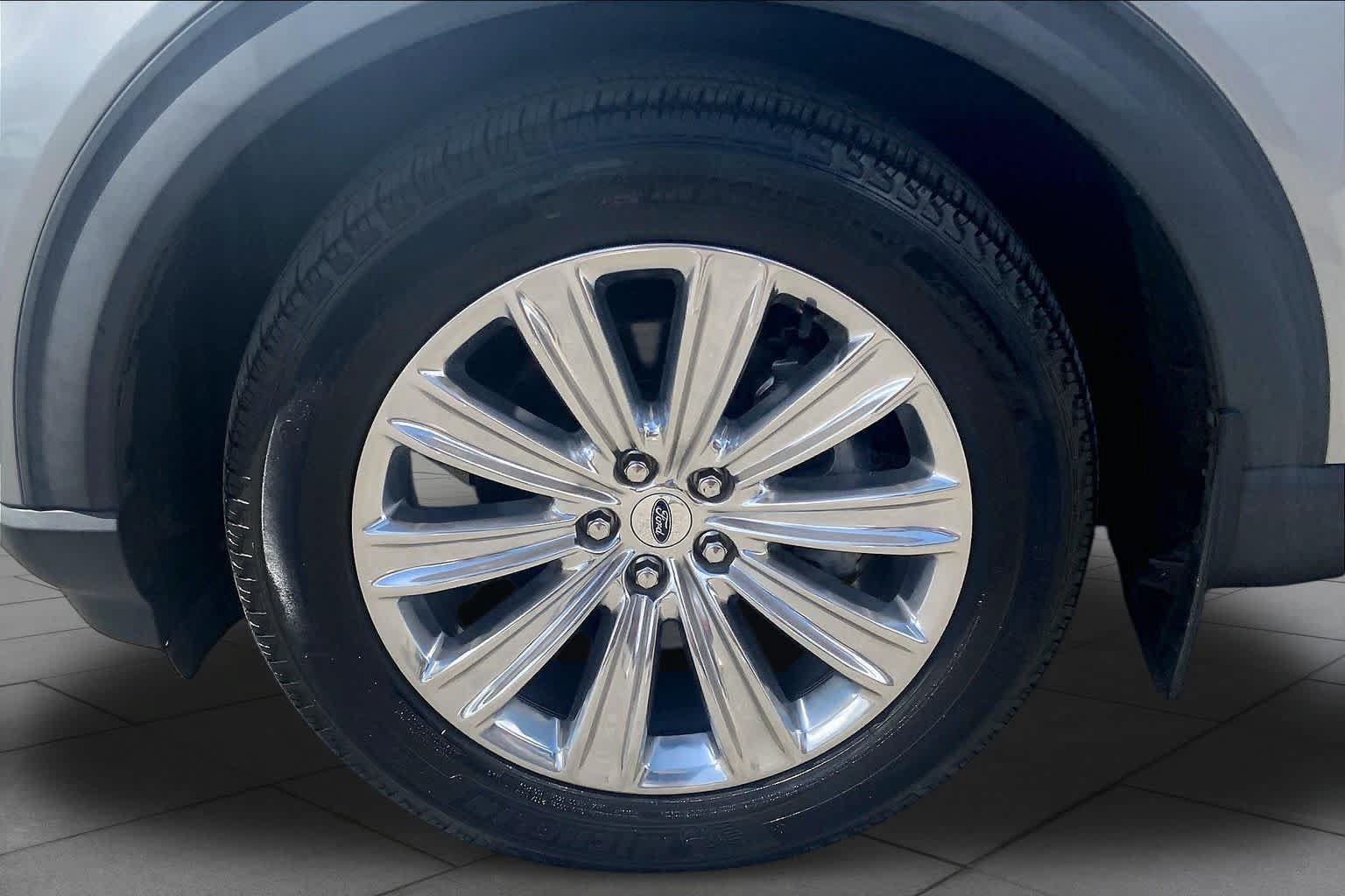 Certified 2020 Ford Explorer Limited AWD/4WD image 11