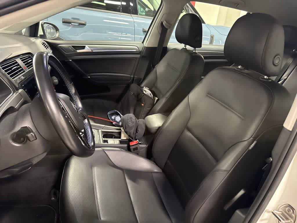 Used 2019 Volkswagen e-Golf SEL Premium FWD image 8