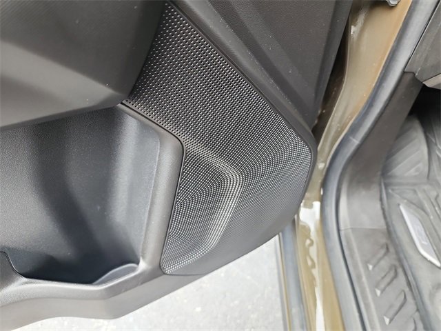 Used 2024 Chevrolet Colorado LT w/ LT Convenience Package image 14