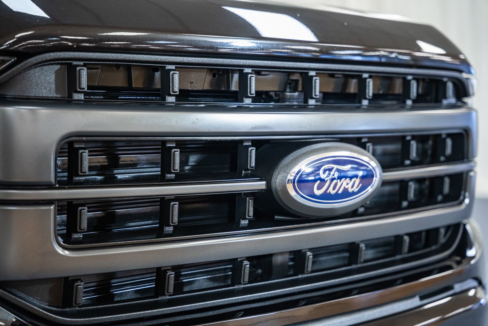 Certified 2023 Ford F150 Lariat w/ Equipment Group 502A High image 11