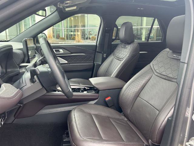 Certified 2025 Ford Explorer Platinum w/ LUX Leather Package image 10