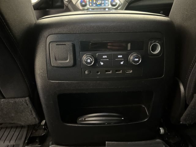 Used 2017 GMC Yukon SLT AWD/4WD image 21