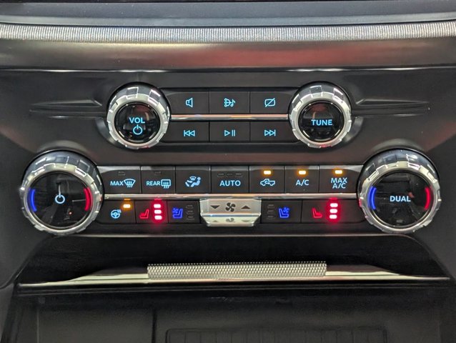 Certified 2022 Ford F150 Platinum w/ Equipment Group 701A High AWD/4WD image 6