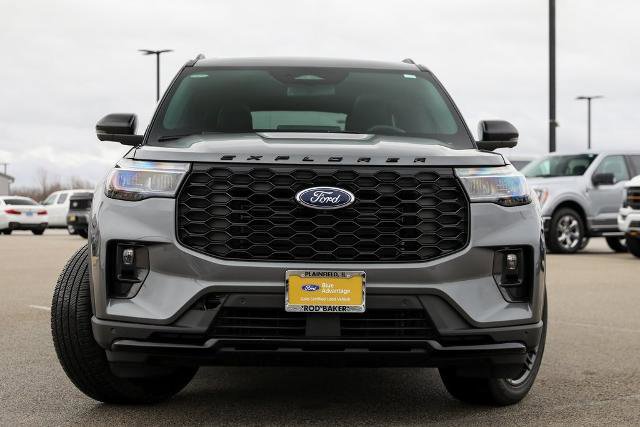 Certified 2025 Ford Explorer ST-Line w/ Premium Package image 11