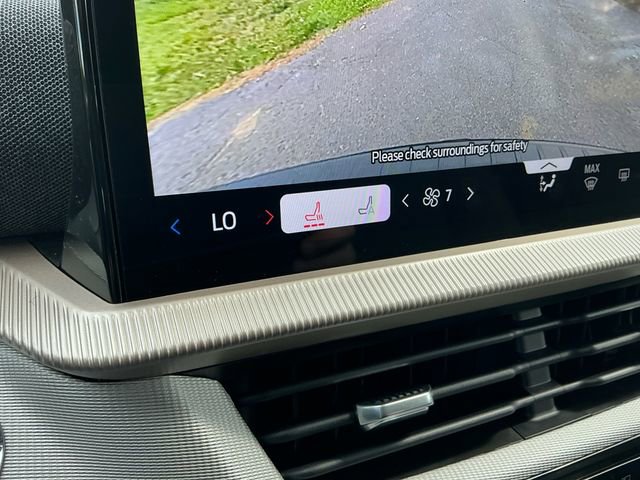 Certified 2026 Ford Explorer Active AWD/4WD image 23