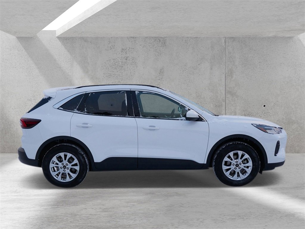 Certified 2023 Ford Escape Active w/ Tech Pack #2 image 2