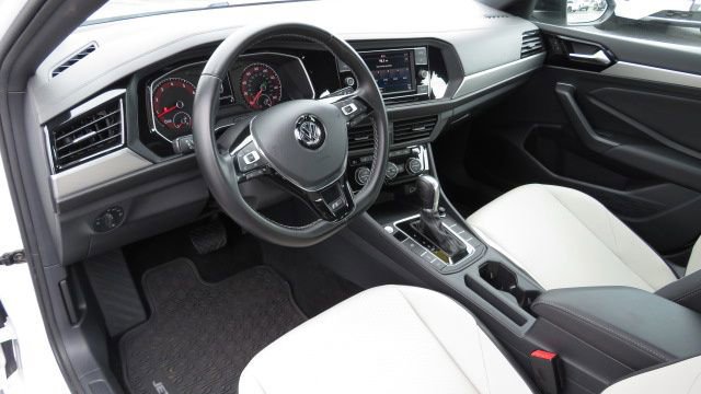 Used 2019 Volkswagen Jetta R-Line image 10