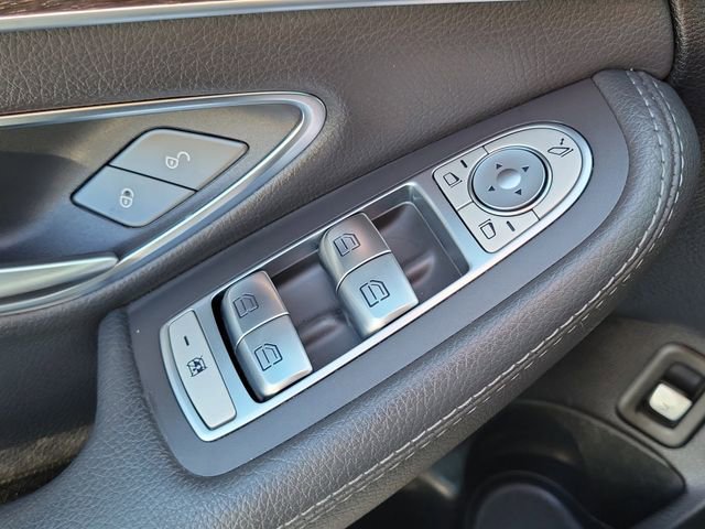 Used 2019 Mercedes-Benz C 300 Sedan image 13