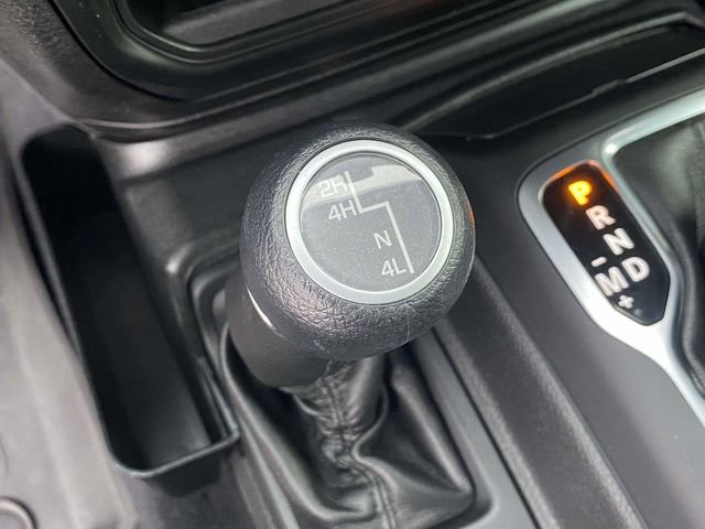 Used 2022 Jeep Wrangler Sport S image 25