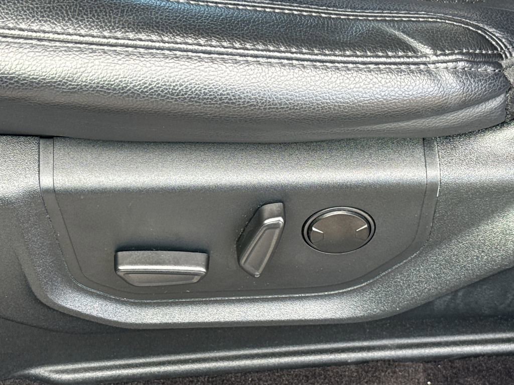 Certified 2021 Ford Expedition XLT image 25