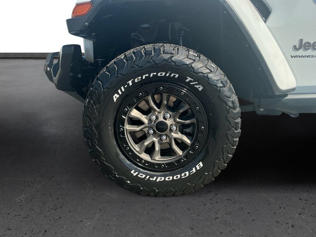 Used 2023 Jeep Wrangler Unlimited Rubicon 392 w/ Trailer Tow Package AWD/4WD image 13