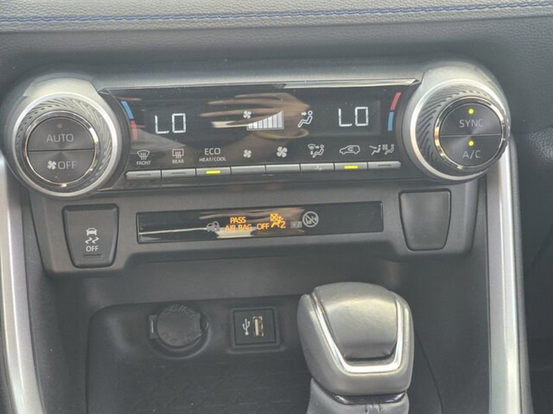 Used 2023 Toyota RAV4 SE AWD/4WD image 25