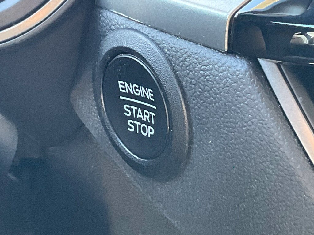 Certified 2023 Ford Escape Active AWD/4WD image 8