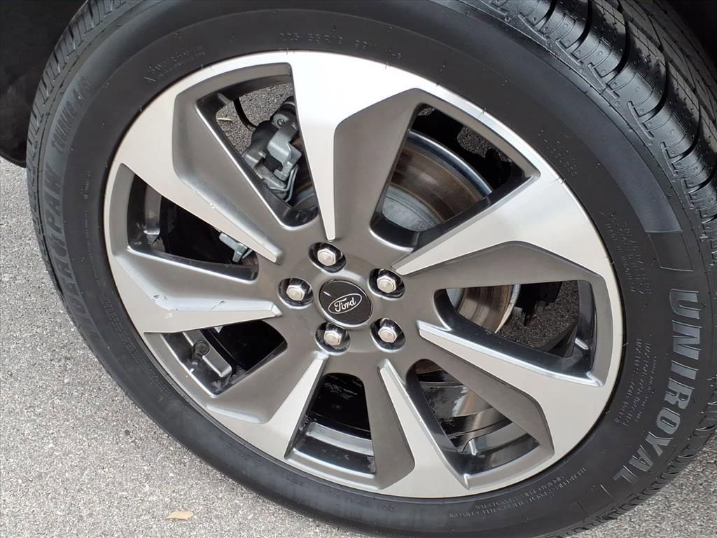 Certified 2023 Ford Escape Platinum image 10