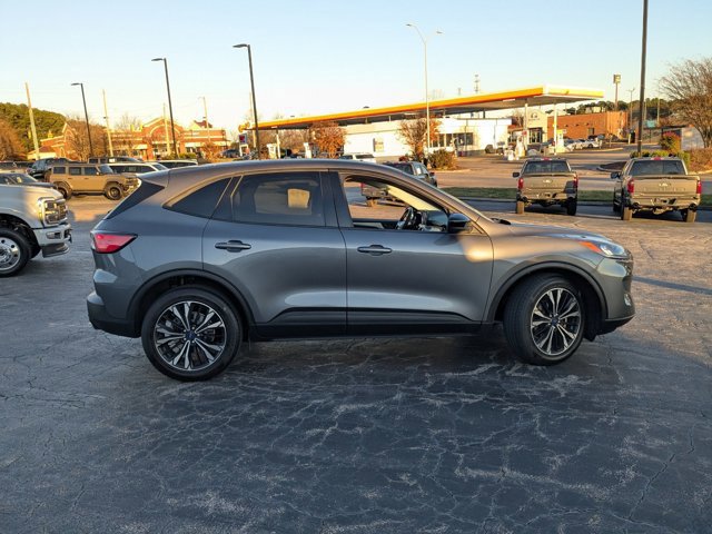 Certified 2022 Ford Escape SE w/ SE Sport Appearance Package image 6