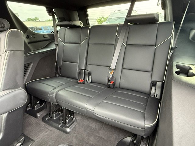 Used 2024 Cadillac Escalade Premium Luxury image 27