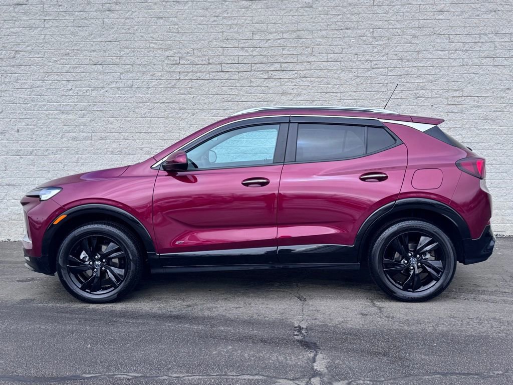 Used 2025 Buick Encore GX Sport Touring image 6