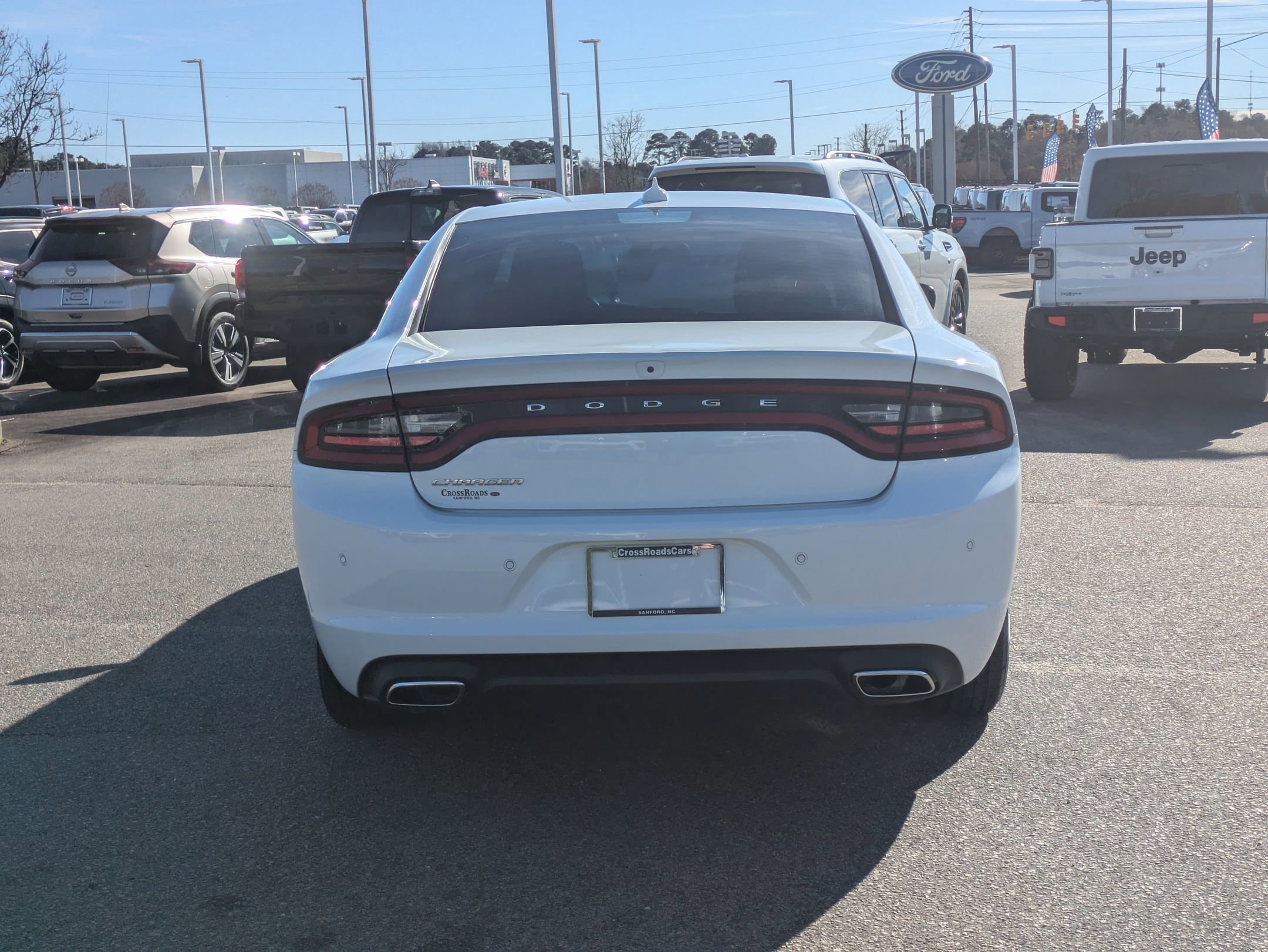 Used 2023 Dodge Charger SXT image 4