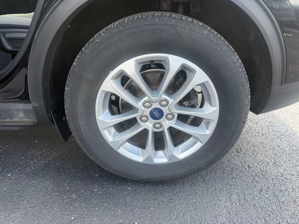 Certified 2020 Ford Escape SE FWD image 32