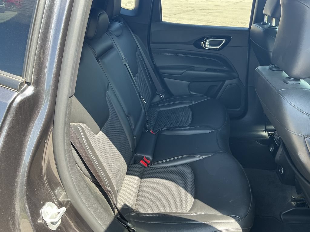 Used 2023 Jeep Compass Latitude AWD/4WD image 18