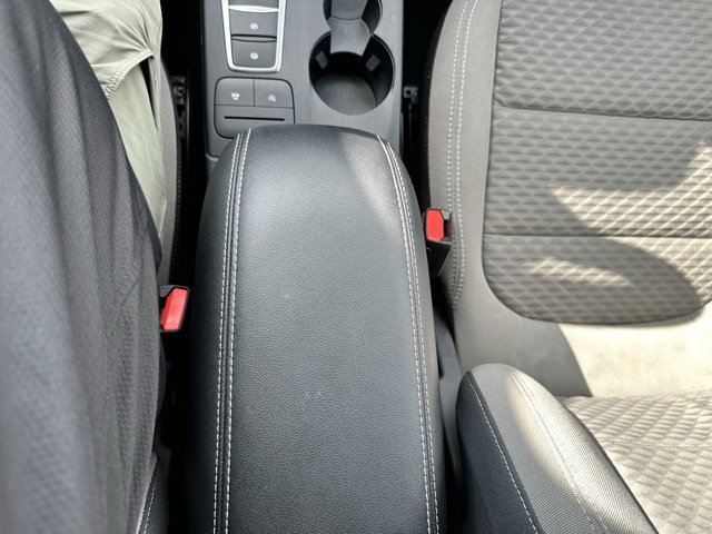 Certified 2022 Ford Escape SE w/ Cold Weather Package image 33