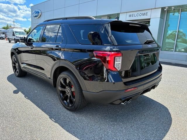 Certified 2023 Ford Explorer ST w/ Equipment Group 401A AWD/4WD image 4