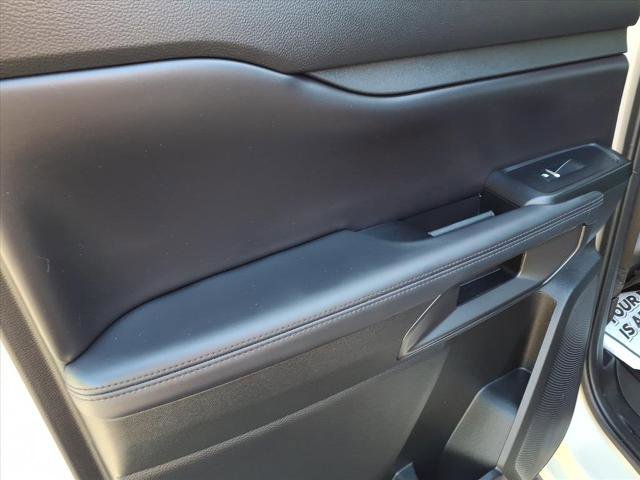 Certified 2025 Ford Ranger Raptor AWD/4WD image 17