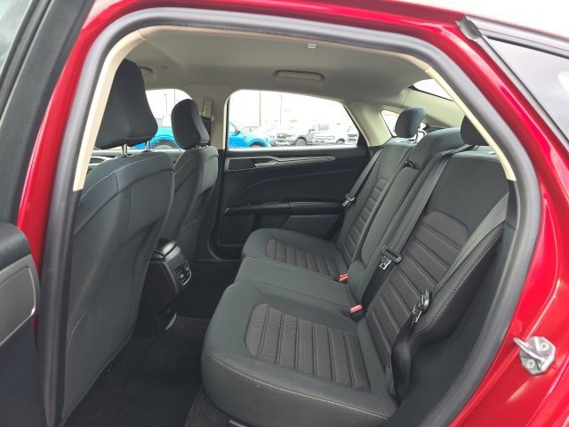 Certified 2020 Ford Fusion SE image 15