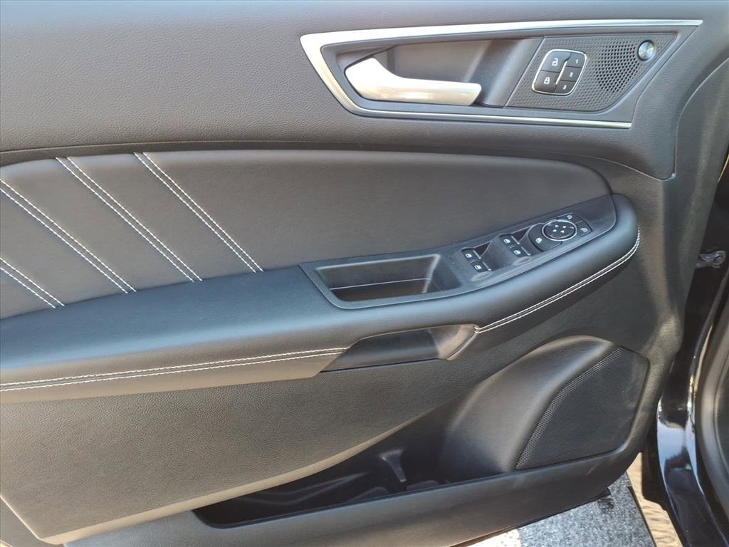 Certified 2022 Ford Edge ST image 17