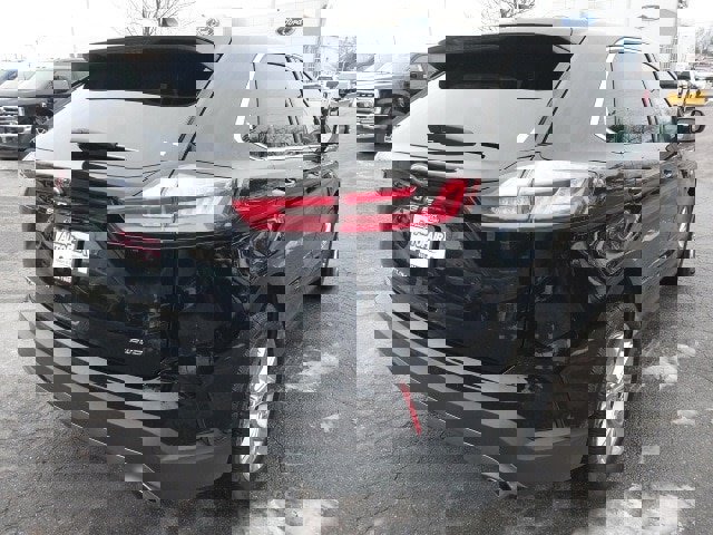 Certified 2024 Ford Edge Titanium image 8