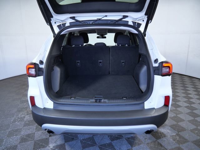 Certified 2023 Ford Escape Active AWD/4WD image 9