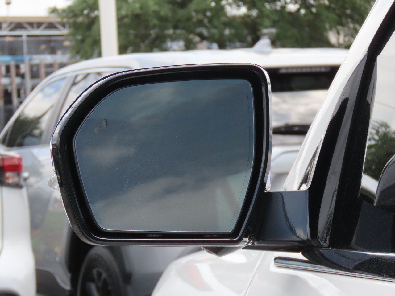 Certified 2021 Ford Expedition Limited RWD image 17