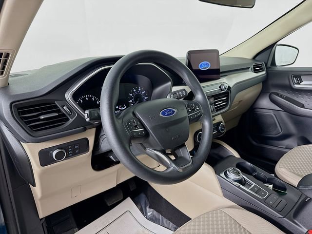 Certified 2020 Ford Escape SE image 9
