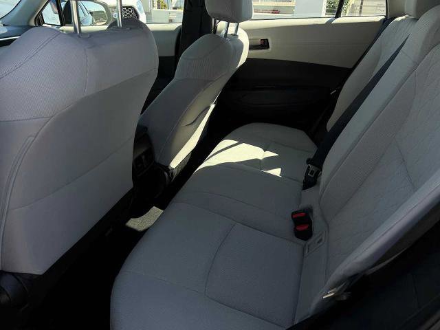 Used 2022 Toyota Corolla Cross L image 12