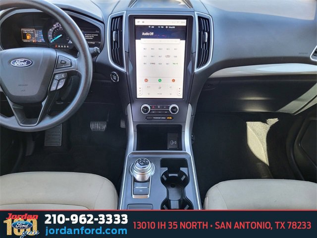 Certified 2022 Ford Edge SE image 14