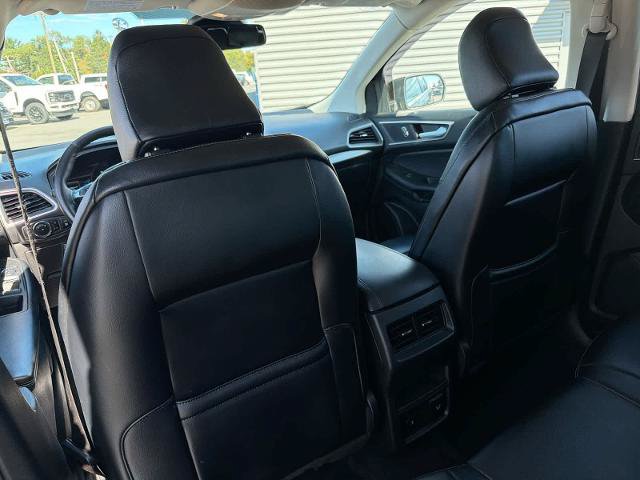 Certified 2023 Ford Edge SEL w/ Convenience Package AWD/4WD image 19